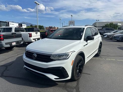 Used 2024 Volkswagen Tiguan SE R-Line AWD/4WD image 5