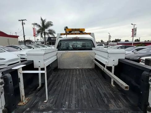Used 2011 Ford F250 XL w/ PWR Equipment Group image 9