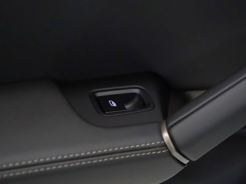 New 2025 Porsche Cayenne Turbo image 16