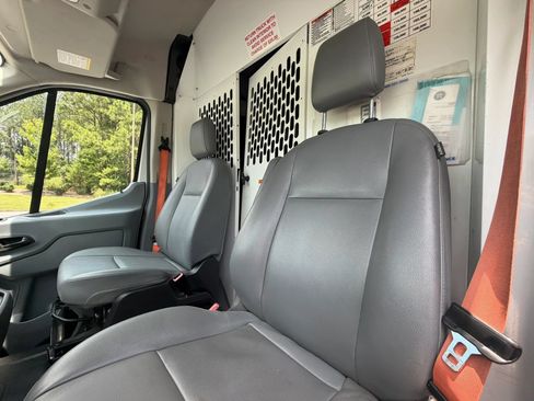 Used 2019 Ford Transit 150 148 Medium Roof RWD image 15