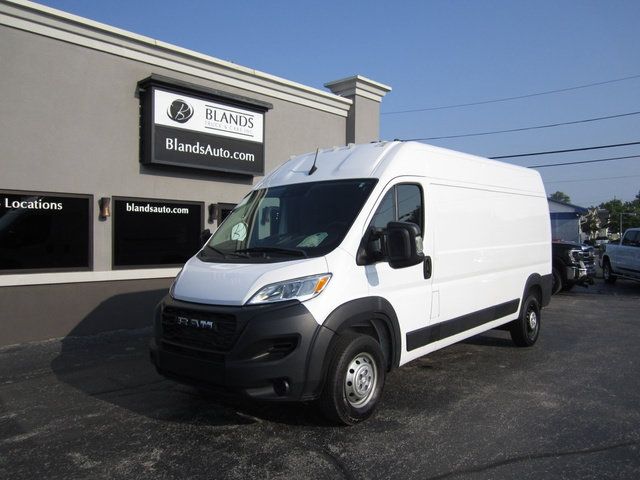 Used 2023 RAM ProMaster 2500 FWD image 2