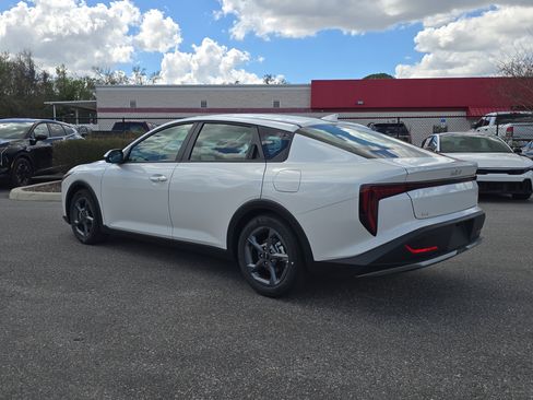 New 2026 Kia K4 FWD image 6