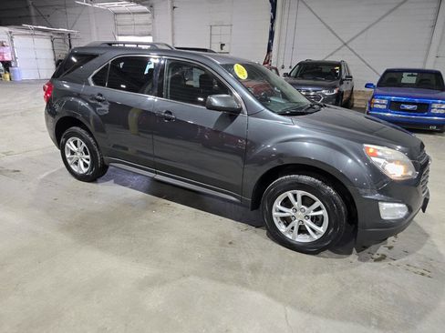 Used 2017 Chevrolet Equinox LT w/ Convenience Package image 17