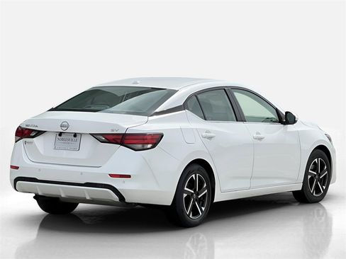 Used 2024 Nissan Sentra SV image 5