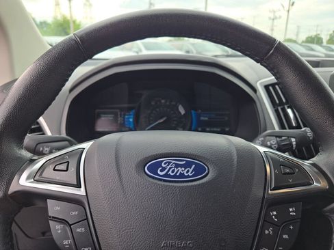 Used 2024 Ford Edge SEL AWD/4WD image 35