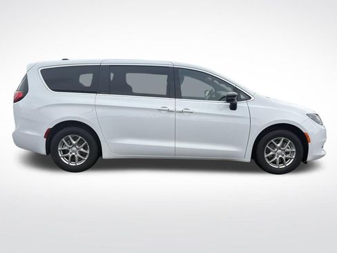 New 2026 Chrysler Voyager LX FWD image 2