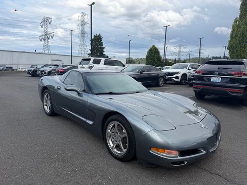 Used 2003 Chevrolet Corvette Coupe w/ Preferred Equipment Group RWD image 4