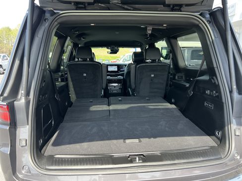 Used 2022 Jeep Wagoneer Series III w/ Convenience Group I AWD/4WD image 12