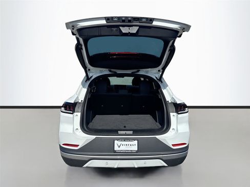 New 2025 VinFast VF 8 Plus image 27