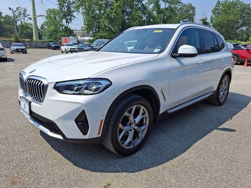 Used 2023 BMW X3 xDrive30i w/ Premium Package AWD/4WD image 3