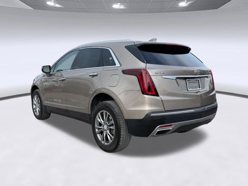 Used 2022 Cadillac XT5 Premium Luxury FWD image 3