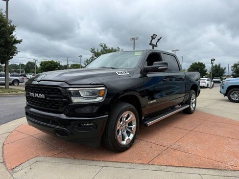 Used 2022 RAM 1500 Big Horn AWD/4WD image 3