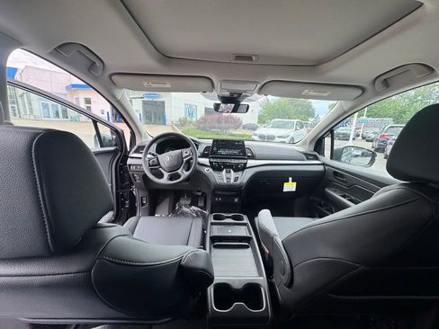 New 2026 Honda Odyssey EX-L image 13