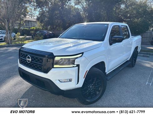 Used 2023 Nissan Frontier SV w/ Midnight Edition Package image 1