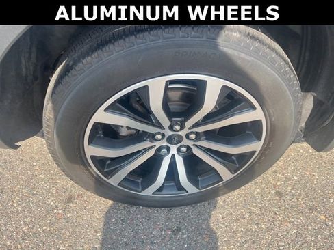 Used 2022 Ford Explorer ST-Line w/ Class IV Trailer Tow Package image 13