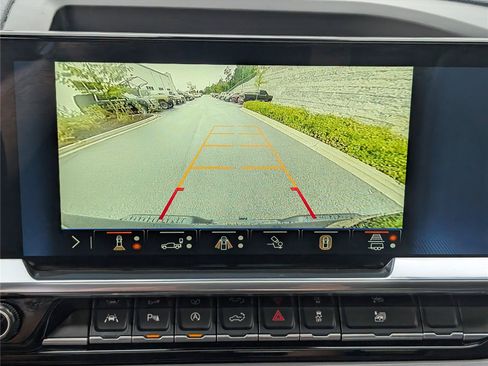 Used 2024 Chevrolet Silverado 1500 High Country AWD/4WD image 34