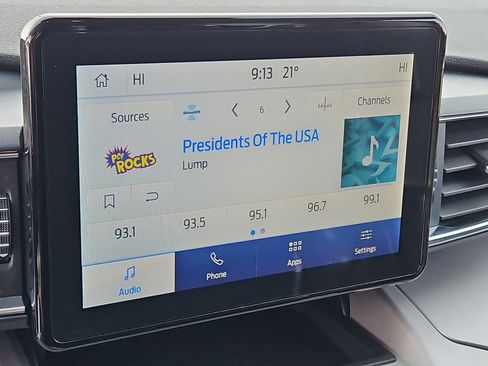 Used 2023 Ford Explorer XLT w/ Equipment Group 202A image 25