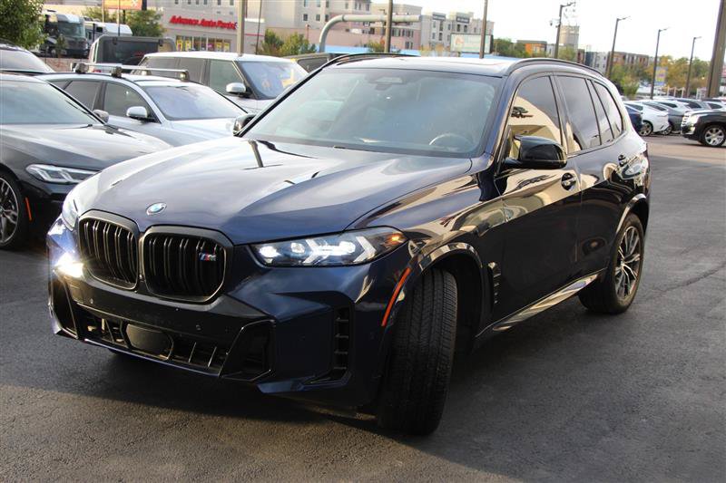 Used 2024 BMW X5 M60i AWD/4WD image 3