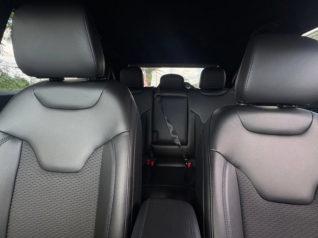 New 2026 Jeep Compass Latitude AWD/4WD image 30