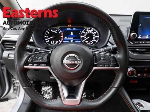 Used 2024 Nissan Altima 2.5 SR image 10