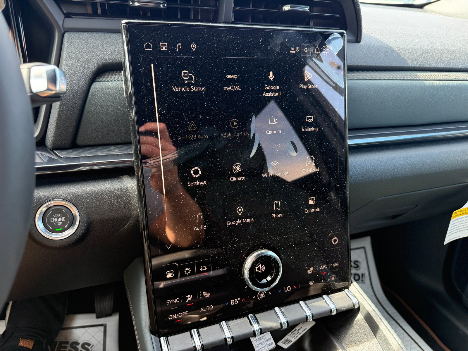 New 2027 GMC Terrain AT4 AWD/4WD image 30