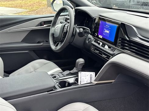 New 2026 Toyota Camry SE image 10