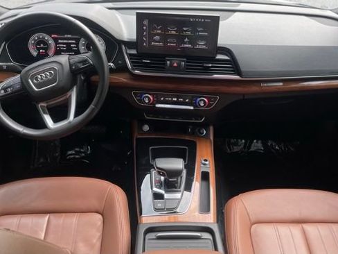 Used 2021 Audi Q5 2.0T Premium Plus w/ Premium Plus Package AWD/4WD image 15