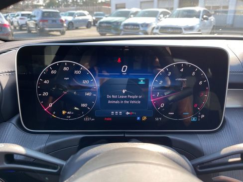 New 2026 Mercedes-Benz C 300 4MATIC Sedan image 9