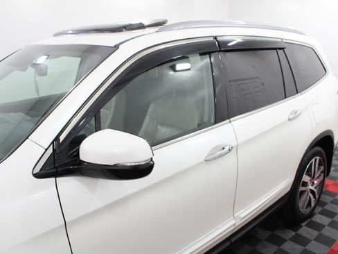Used 2017 Honda Pilot Elite image 8