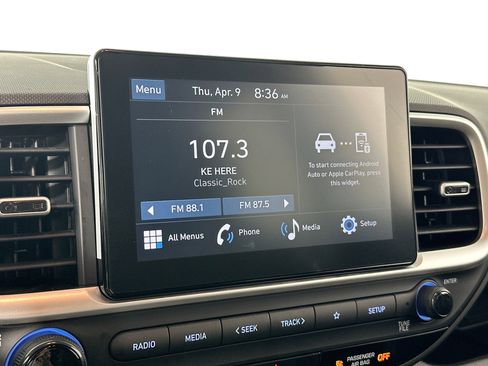 Used 2023 Hyundai Venue SEL image 14