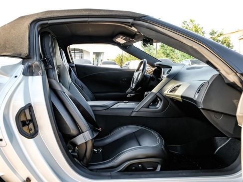 Used 2018 Chevrolet Corvette Z06 RWD image 36