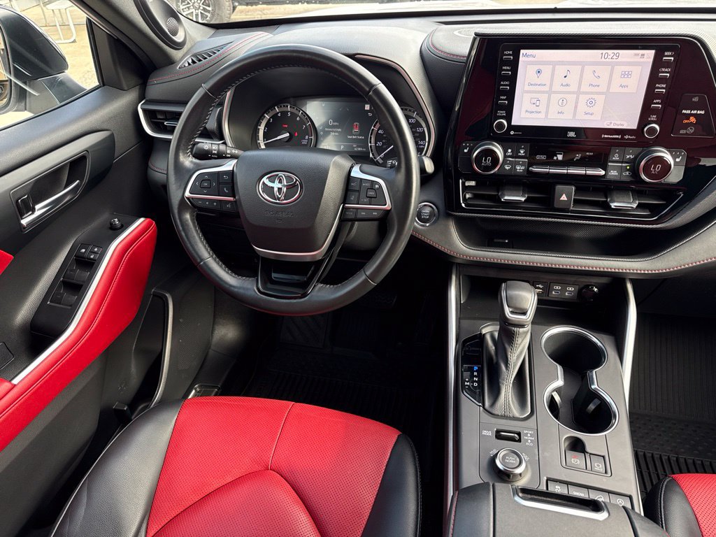 Used 2022 Toyota Highlander XSE AWD/4WD image 19