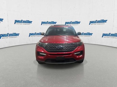 Certified 2021 Ford Explorer XLT w/ Equipment Group 202A AWD/4WD image 3