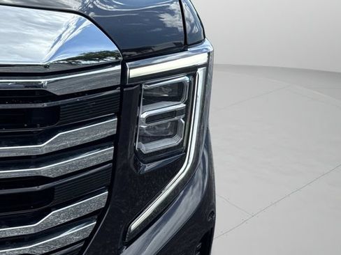 Used 2025 GMC Sierra 1500 SLT AWD/4WD image 37