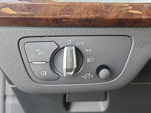 Used 2019 Audi Q5 2.0T Premium Plus w/ Premium Plus Package AWD/4WD image 22