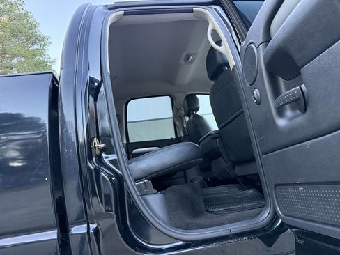 Used 2004 Dodge Ram 1500 Truck SLT w/ Sport Appearance Group image 19