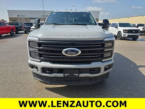 Used 2026 Ford F250 Platinum AWD/4WD image 2