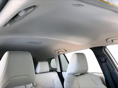 Used 2026 Toyota Corolla Cross L FWD image 20