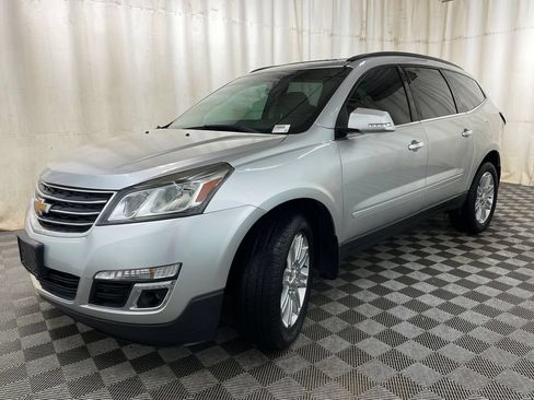 Used 2015 Chevrolet Traverse LT w/ Style and Technology Package FWD image 15