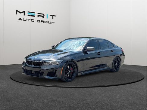 Used 2022 BMW M340i RWD image 4