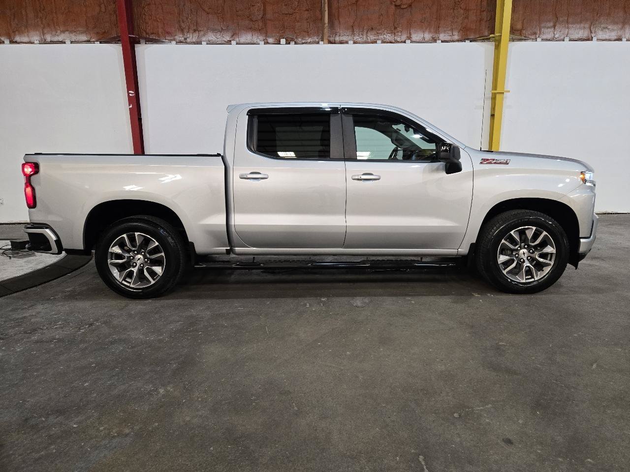 Used 2019 Chevrolet Silverado 1500 RST AWD/4WD image 18