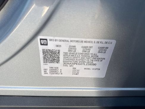 Used 2026 Chevrolet Equinox LT AWD/4WD image 38