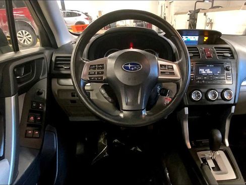 Used 2015 Subaru Forester 2.5i Premium w/ All-Weather Package image 7