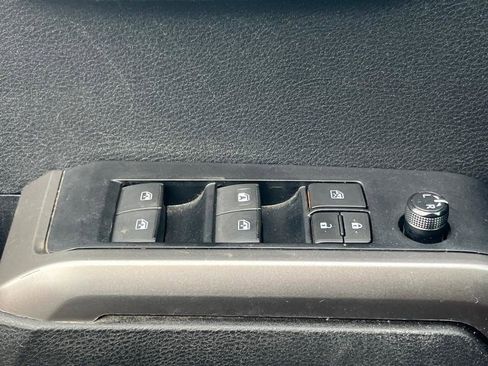 Used 2023 Toyota Tacoma SR5 image 16