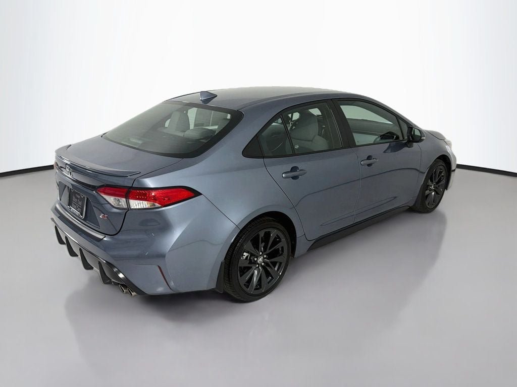 Used 2024 Toyota Corolla SE w/ SE Convenience Package FWD image 7