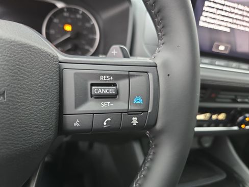 New 2026 Nissan Rogue SV w/ Cold Weather Package AWD/4WD image 18