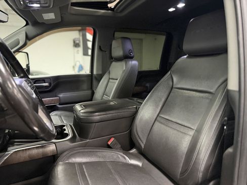 Used 2020 GMC Sierra 3500 Denali w/ Denali Ultimate Package AWD/4WD image 17