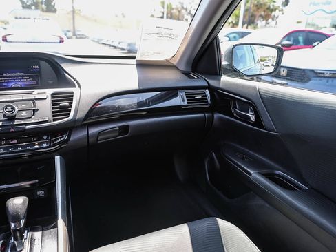 Used 2017 Honda Accord LX image 6