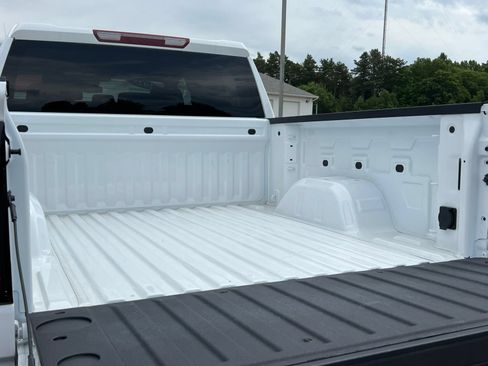 Used 2025 GMC Sierra 1500 Elevation AWD/4WD image 8