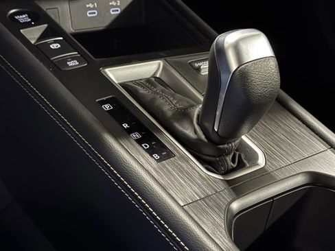 New 2025 Nissan Kicks SV w/ Illumination Package image 22